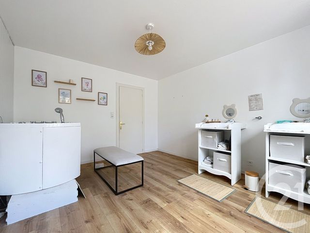 Afficher la photo en grand Appartement Local à louer - 3 pièces - 75.0 m2 - SELONCOURT - 25 - FRANCHE-COMTE - Century 21 Agence De La Gare