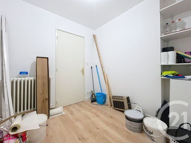 Afficher la photo en grand Appartement Local à louer - 3 pièces - 75.0 m2 - SELONCOURT - 25 - FRANCHE-COMTE - Century 21 Agence De La Gare