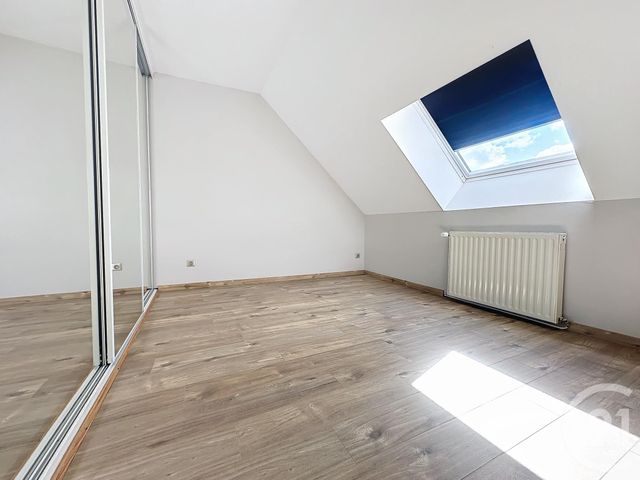 Appartement F5 à louer - 5 pièces - 92.5 m2 - STE SUZANNE - 25 - FRANCHE-COMTE - Century 21 Agence De La Gare