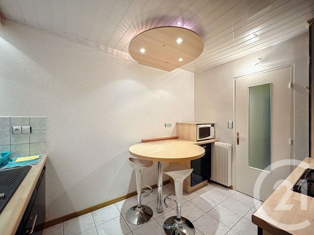 Afficher la photo en grand Appartement F4 à louer - 4 pièces - 73.0 m2 - AUDINCOURT - 25 - FRANCHE-COMTE - Century 21 Agence De La Gare