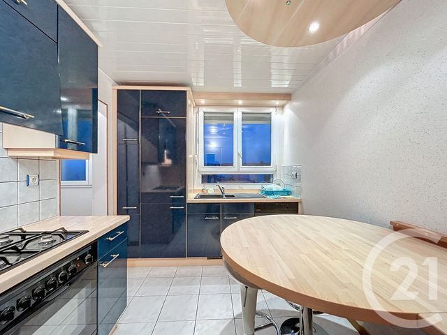 Afficher la photo en grand Appartement F4 à louer - 4 pièces - 73.0 m2 - AUDINCOURT - 25 - FRANCHE-COMTE - Century 21 Agence De La Gare