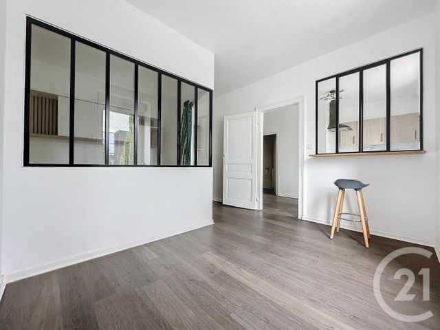 Appartement F1 à louer - 1 pièce - 35.0 m2 - MONTBELIARD - 25 - FRANCHE-COMTE - Century 21 Agence De La Gare