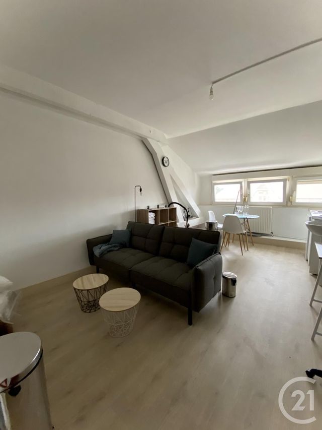 Appartement Chambre à louer - 1 pièce - 16.0 m2 - SOCHAUX - 25 - FRANCHE-COMTE - Century 21 Agence De La Gare