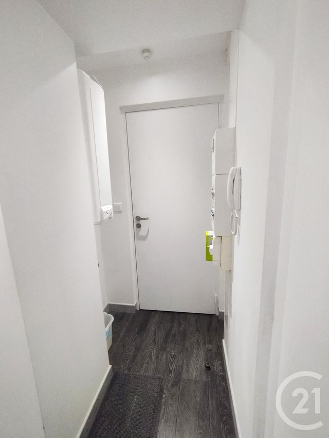 Appartement Studio à louer - 1 pièce - 18.0 m2 - MONTBELIARD - 25 - FRANCHE-COMTE - Century 21 Agence De La Gare