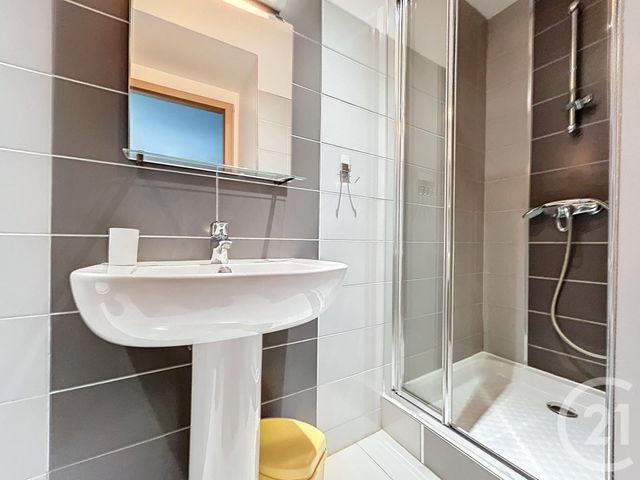 Appartement Studio à louer - 1 pièce - 18.0 m2 - MONTBELIARD - 25 - FRANCHE-COMTE - Century 21 Agence De La Gare