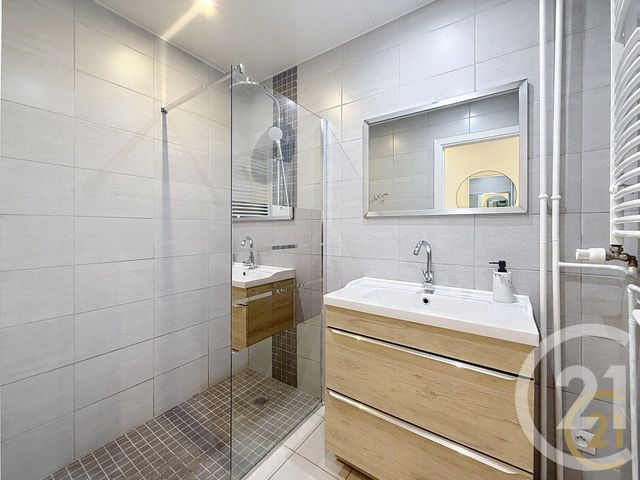 Appartement F4 à vendre - 4 pièces - 79.14 m2 - MONTBELIARD - 25 - FRANCHE-COMTE - Century 21 Agence De La Gare