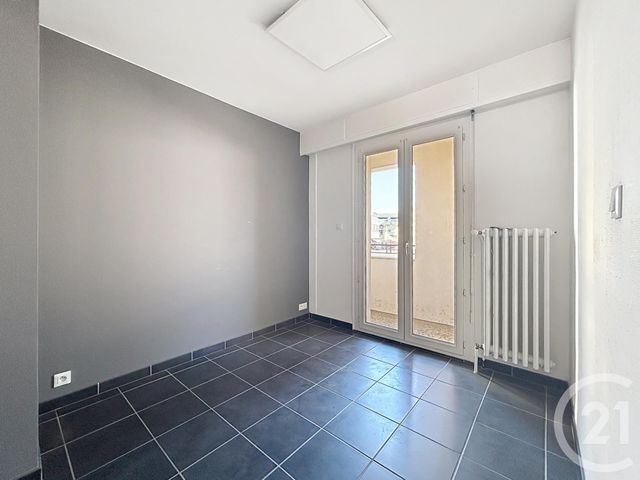 Appartement F3 à louer - 3 pièces - 66.39 m2 - MONTBELIARD - 25 - FRANCHE-COMTE - Century 21 Agence De La Gare