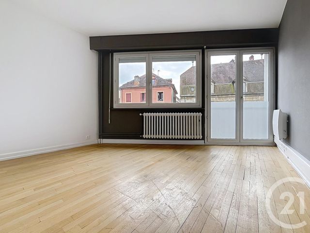 Appartement F3 à louer - 3 pièces - 66.39 m2 - MONTBELIARD - 25 - FRANCHE-COMTE - Century 21 Agence De La Gare