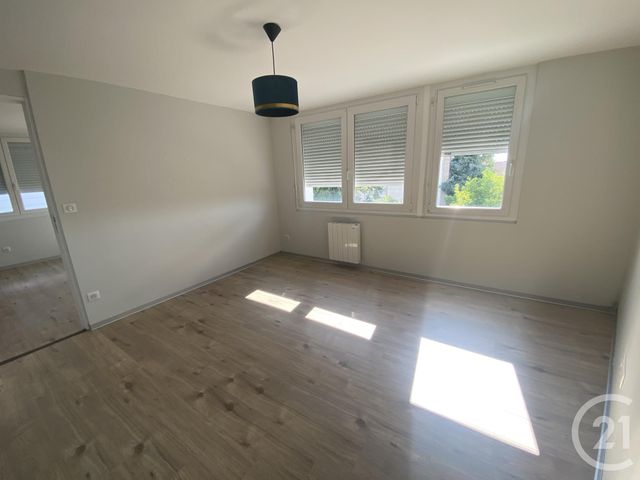 Appartement F2 à louer - 2 pièces - 45.0 m2 - EXINCOURT - 25 - FRANCHE-COMTE - Century 21 Agence De La Gare