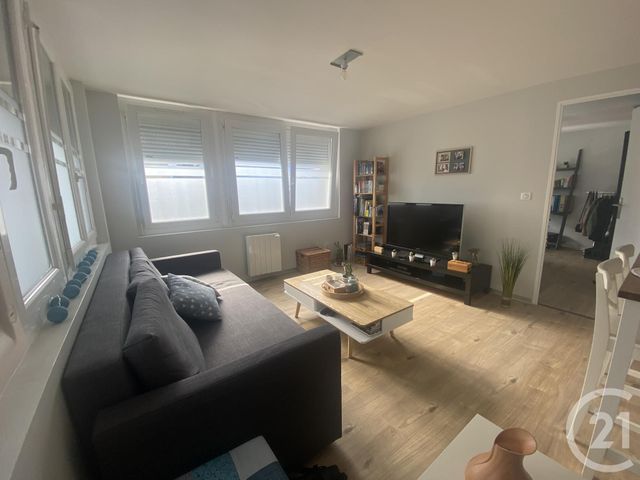 Appartement F2 à louer - 2 pièces - 45.0 m2 - EXINCOURT - 25 - FRANCHE-COMTE - Century 21 Agence De La Gare