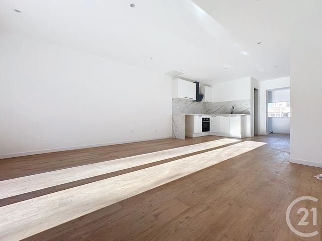 Appartement F3 à louer - 3 pièces - 75.0 m2 - MONTBELIARD - 25 - FRANCHE-COMTE - Century 21 Agence De La Gare