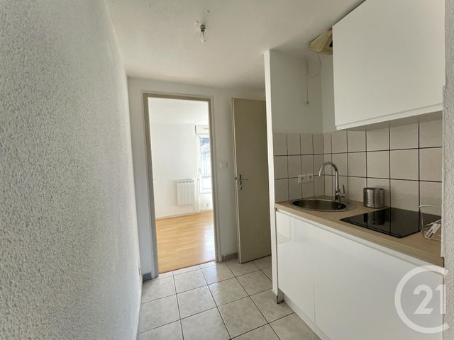 Appartement F2 à louer - 2 pièces - 40.0 m2 - MANDEURE - 25 - FRANCHE-COMTE - Century 21 Agence De La Gare