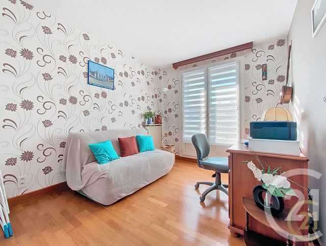 Appartement F4 à vendre - 4 pièces - 72.4 m2 - MONTBELIARD - 25 - FRANCHE-COMTE - Century 21 Agence De La Gare