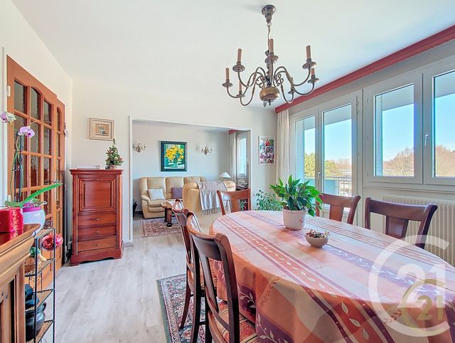 Appartement F4 à vendre - 4 pièces - 72.4 m2 - MONTBELIARD - 25 - FRANCHE-COMTE - Century 21 Agence De La Gare