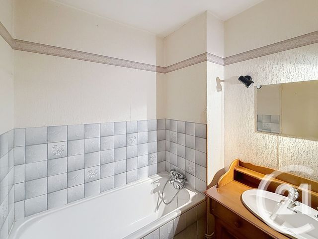 Appartement F4 à vendre - 4 pièces - 75.47 m2 - MONTBELIARD - 25 - FRANCHE-COMTE - Century 21 Agence De La Gare