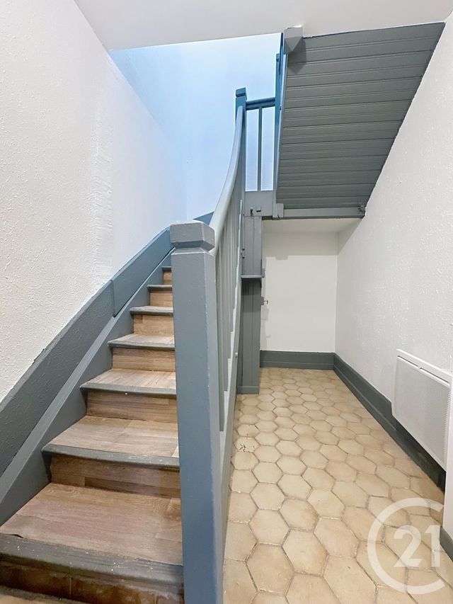 maison à louer - 3 pièces - 70.0 m2 - VALENTIGNEY - 25 - FRANCHE-COMTE - Century 21 Agence De La Gare