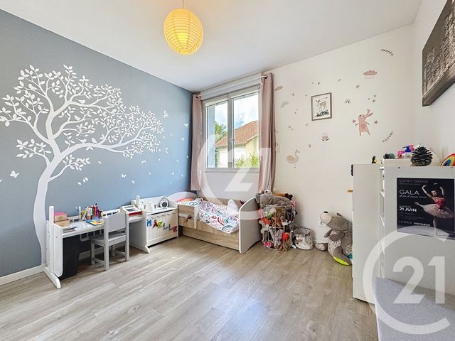 Appartement T4 à vendre - 4 pièces - 85.31 m2 - MONTBELIARD - 25 - FRANCHE-COMTE - Century 21 Agence De La Gare