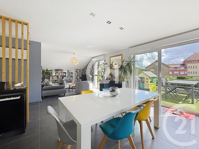 Appartement T4 à vendre - 4 pièces - 85.31 m2 - MONTBELIARD - 25 - FRANCHE-COMTE - Century 21 Agence De La Gare