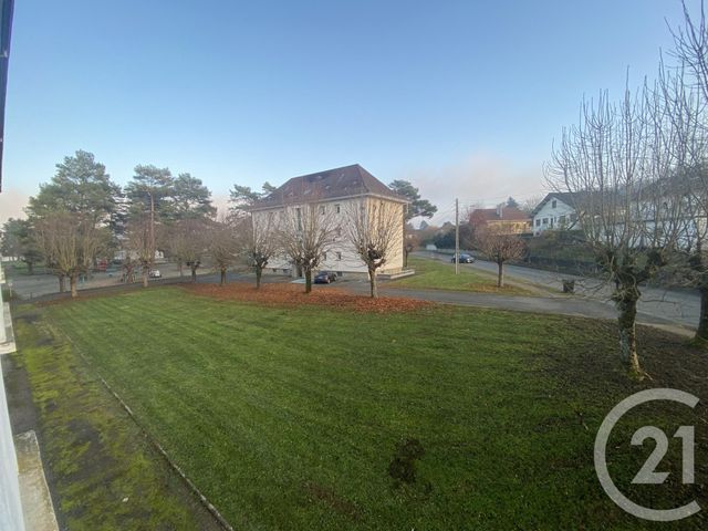 Appartement F4 à louer - 4 pièces - 77.0 m2 - GRAND CHARMONT - 25 - FRANCHE-COMTE - Century 21 Agence De La Gare