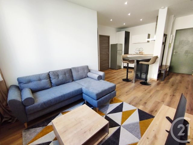 Appartement T2 à louer - 2 pièces - 40.0 m2 - MONTBELIARD - 25 - FRANCHE-COMTE - Century 21 Agence De La Gare