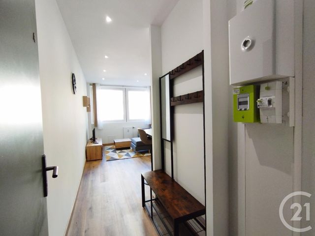 Appartement T2 à louer - 2 pièces - 40.0 m2 - MONTBELIARD - 25 - FRANCHE-COMTE - Century 21 Agence De La Gare