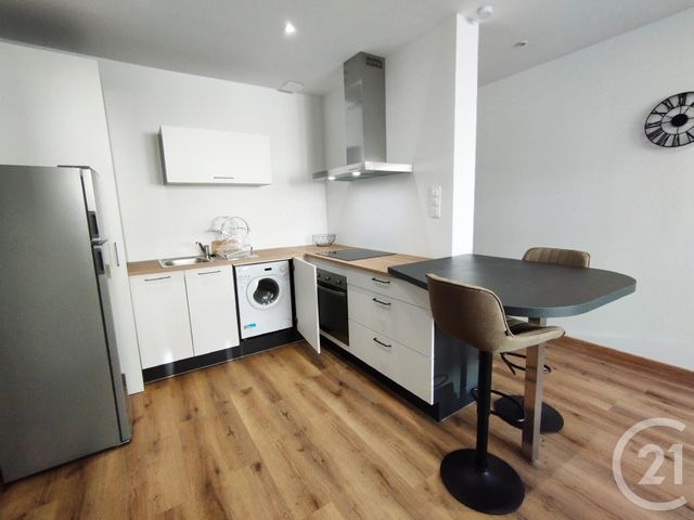 Appartement T2 à louer - 2 pièces - 40.0 m2 - MONTBELIARD - 25 - FRANCHE-COMTE - Century 21 Agence De La Gare