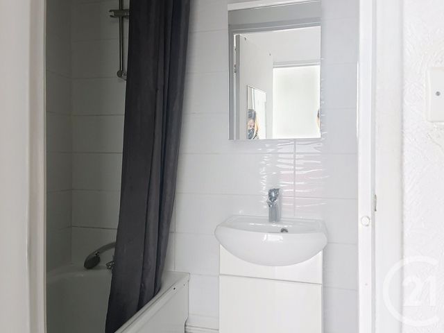 Appartement F1 à louer - 1 pièce - 16.47 m2 - MONTBELIARD - 25 - FRANCHE-COMTE - Century 21 Agence De La Gare