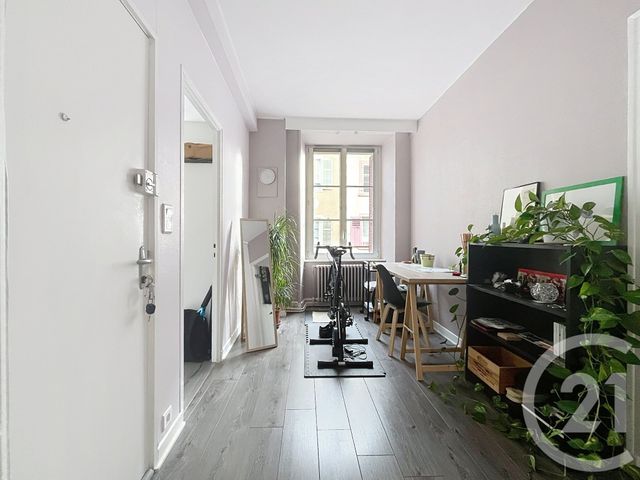 Appartement F2 à louer - 2 pièces - 58.0 m2 - MONTBELIARD - 25 - FRANCHE-COMTE - Century 21 Agence De La Gare