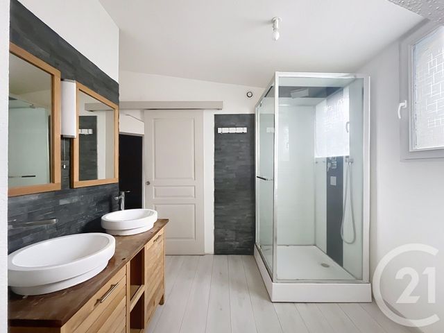 Appartement F3 à louer - 3 pièces - 67.15 m2 - MONTBELIARD - 25 - FRANCHE-COMTE - Century 21 Agence De La Gare