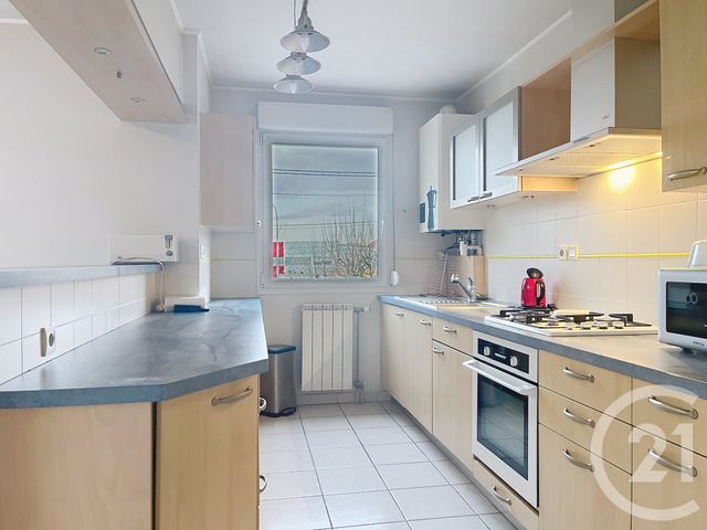 Appartement F2 à louer - 2 pièces - 64.0 m2 - VALENTIGNEY - 25 - FRANCHE-COMTE - Century 21 Agence De La Gare