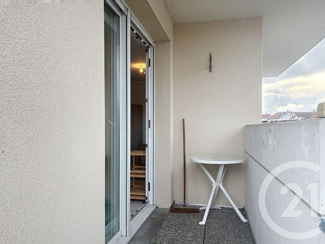 Appartement F2 à louer - 2 pièces - 64.0 m2 - VALENTIGNEY - 25 - FRANCHE-COMTE - Century 21 Agence De La Gare
