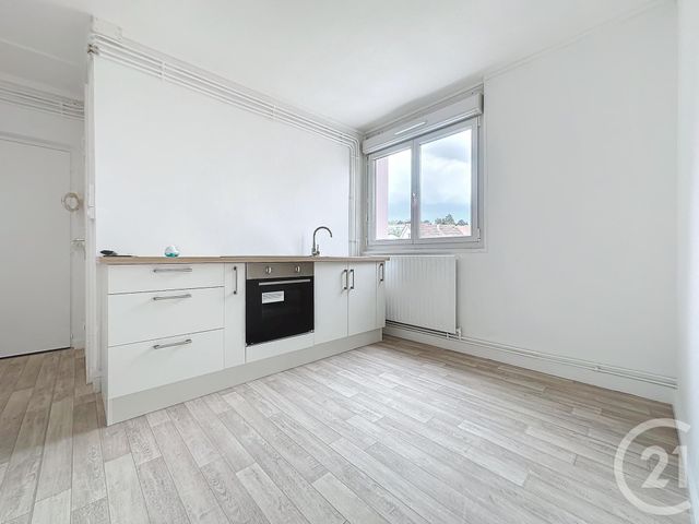 Appartement F5 à louer - 5 pièces - 79.0 m2 - MONTBELIARD - 25 - FRANCHE-COMTE - Century 21 Agence De La Gare