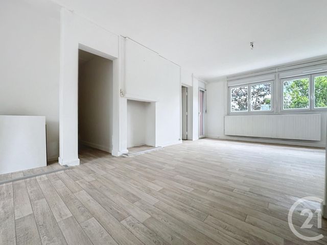 Appartement F5 à louer - 5 pièces - 79.0 m2 - MONTBELIARD - 25 - FRANCHE-COMTE - Century 21 Agence De La Gare
