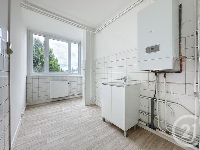 Appartement F5 à louer - 5 pièces - 79.0 m2 - MONTBELIARD - 25 - FRANCHE-COMTE - Century 21 Agence De La Gare