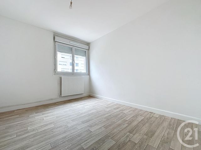 Appartement F5 à louer - 5 pièces - 79.0 m2 - MONTBELIARD - 25 - FRANCHE-COMTE - Century 21 Agence De La Gare