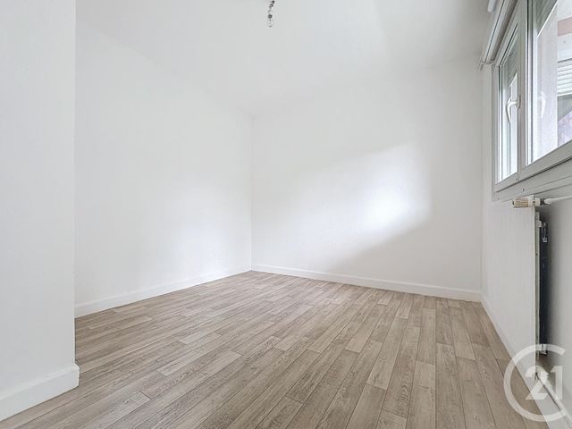 Appartement F5 à louer - 5 pièces - 79.0 m2 - MONTBELIARD - 25 - FRANCHE-COMTE - Century 21 Agence De La Gare