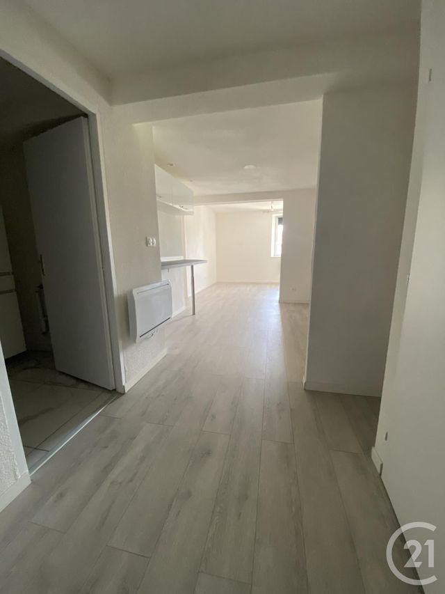 Appartement F3 à louer - 3 pièces - 60.0 m2 - MONTBELIARD - 25 - FRANCHE-COMTE - Century 21 Agence De La Gare