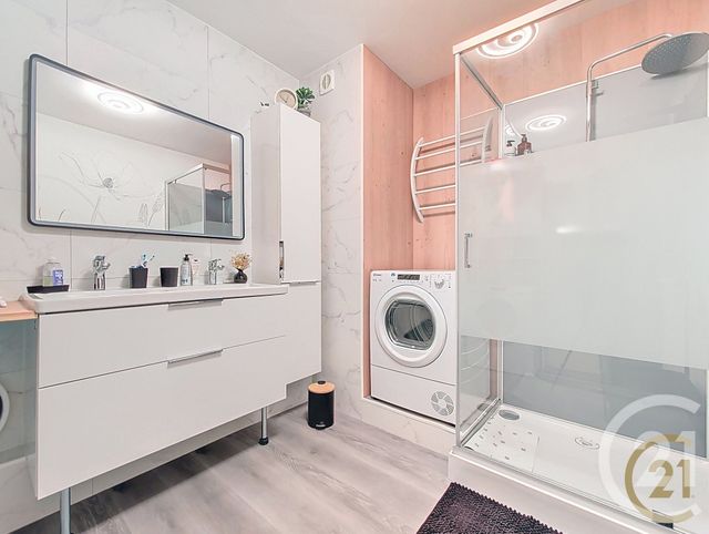 Appartement F6 à vendre - 6 pièces - 119.06 m2 - MONTBELIARD - 25 - FRANCHE-COMTE - Century 21 Agence De La Gare