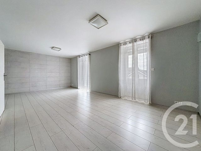 Appartement F4 à louer - 4 pièces - 32.49 m2 - EXINCOURT - 25 - FRANCHE-COMTE - Century 21 Agence De La Gare