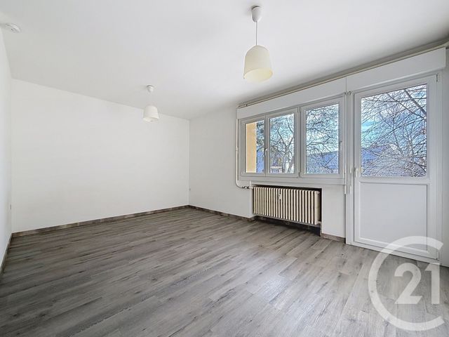 Appartement F1 à louer - 1 pièce - 35.22 m2 - MONTBELIARD - 25 - FRANCHE-COMTE - Century 21 Agence De La Gare