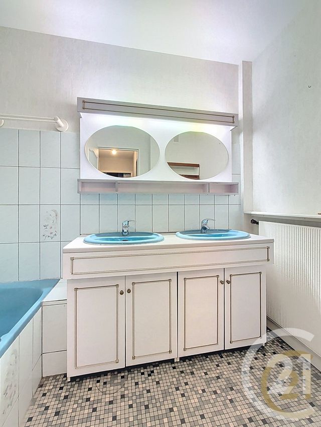 Appartement F4 à vendre - 4 pièces - 75.94 m2 - AUDINCOURT - 25 - FRANCHE-COMTE - Century 21 Agence De La Gare