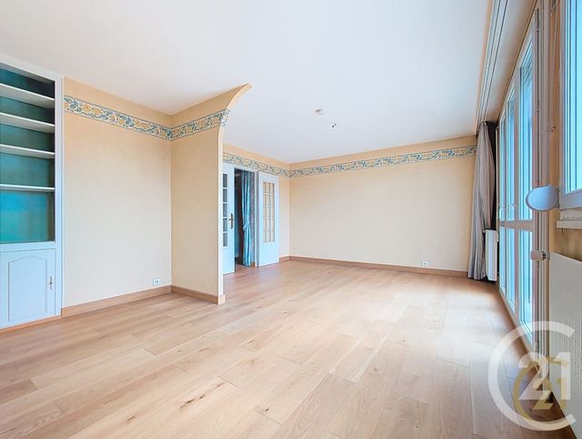 Appartement F4 à vendre - 4 pièces - 75.94 m2 - AUDINCOURT - 25 - FRANCHE-COMTE - Century 21 Agence De La Gare