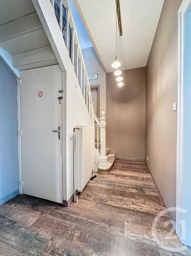 maison à louer - 5 pièces - 130.0 m2 - VALDOIE - 90 - FRANCHE-COMTE - Century 21 Agence De La Gare