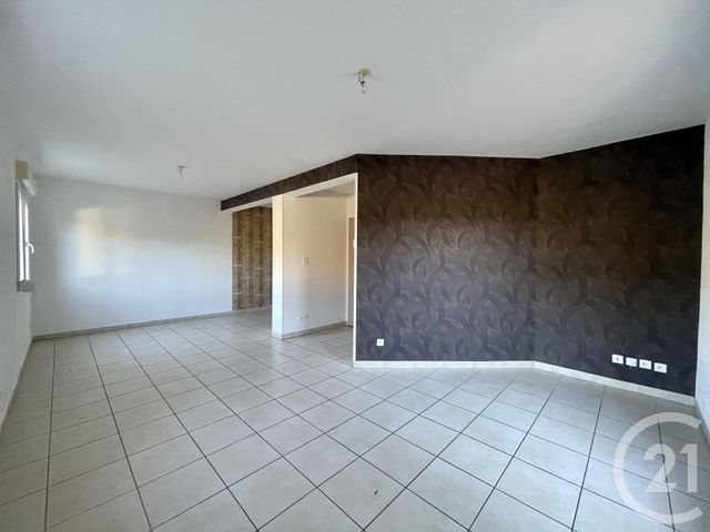 Appartement F4 à louer - 4 pièces - 80.0 m2 - BEUTAL - 25 - FRANCHE-COMTE - Century 21 Agence De La Gare