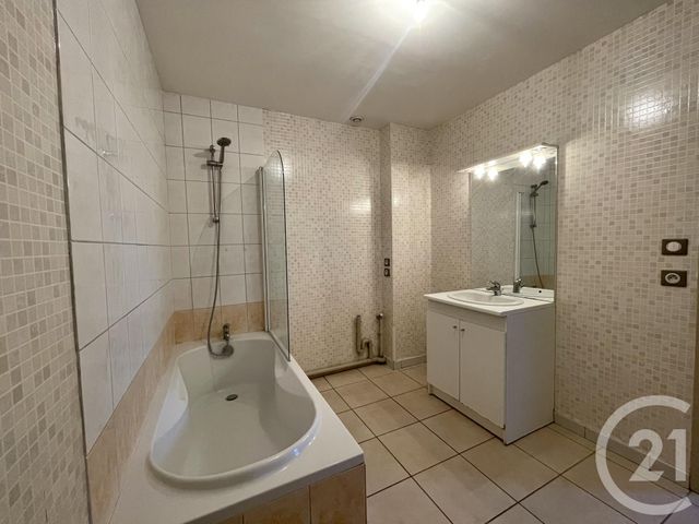 Appartement F4 à louer - 4 pièces - 80.0 m2 - BEUTAL - 25 - FRANCHE-COMTE - Century 21 Agence De La Gare