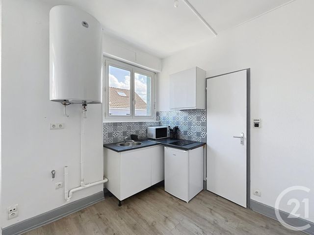 Appartement Studio à louer - 1 pièce - 24.0 m2 - SOCHAUX - 25 - FRANCHE-COMTE - Century 21 Agence De La Gare