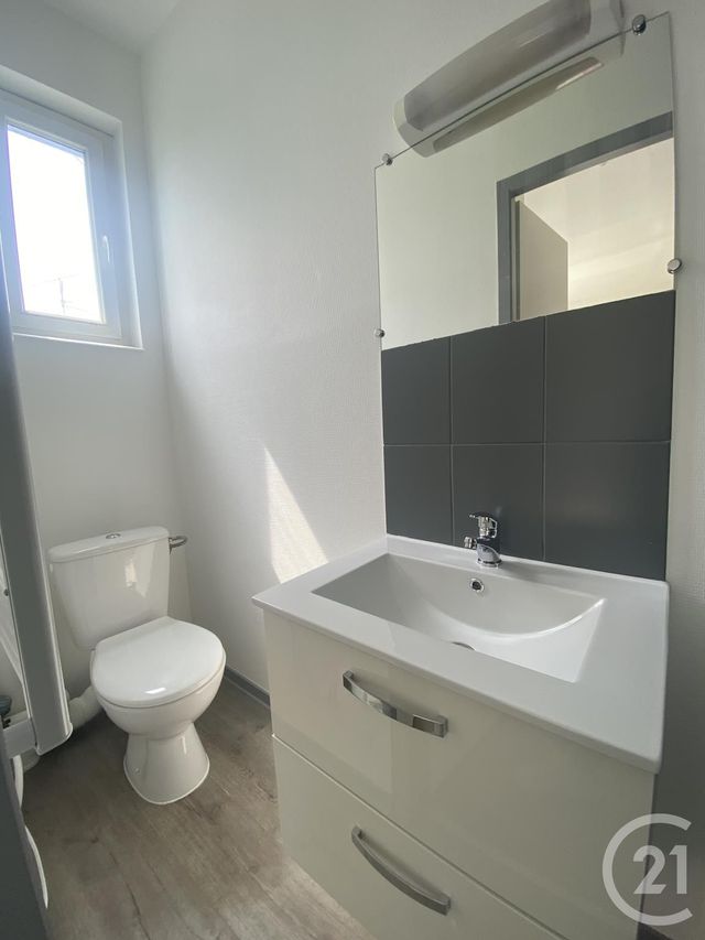 Appartement Studio à louer - 1 pièce - 24.0 m2 - SOCHAUX - 25 - FRANCHE-COMTE - Century 21 Agence De La Gare
