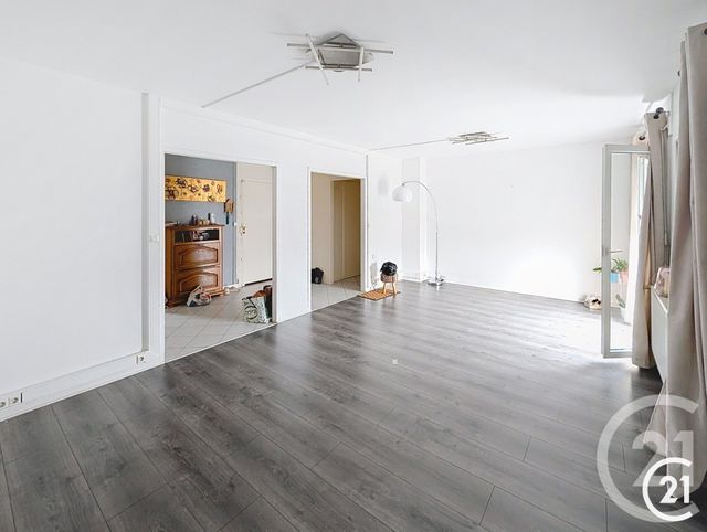 Appartement F6 à vendre - 6 pièces - 133.6 m2 - MONTBELIARD - 25 - FRANCHE-COMTE - Century 21 Agence De La Gare