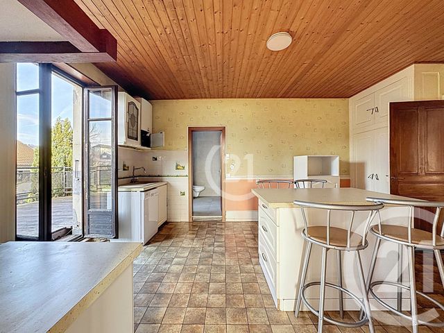 Appartement T4 à vendre - 4 pièces - 86.9 m2 - VALENTIGNEY - 25 - FRANCHE-COMTE - Century 21 Agence De La Gare