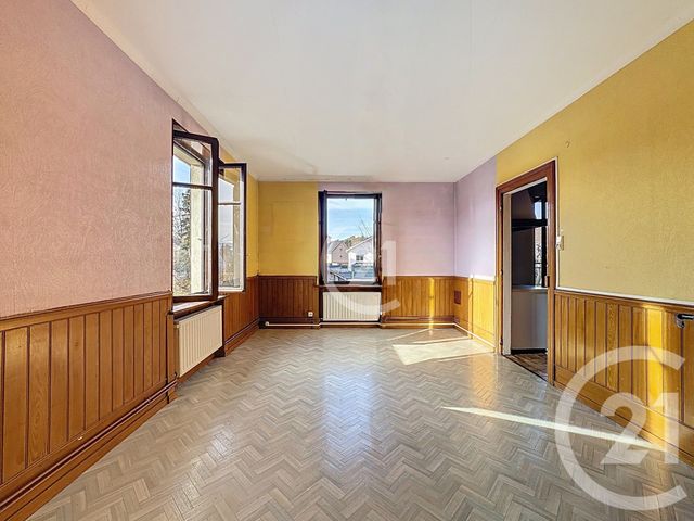 Appartement T4 à vendre - 4 pièces - 86.9 m2 - VALENTIGNEY - 25 - FRANCHE-COMTE - Century 21 Agence De La Gare